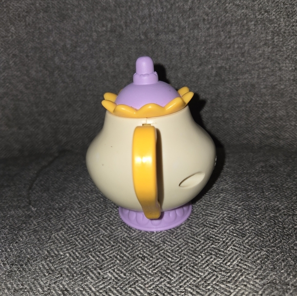Disney BEAUTY AND THE BEAST MRS. POTTS McDonald's Happy Meal Toy Figure - Picture 4 of 7